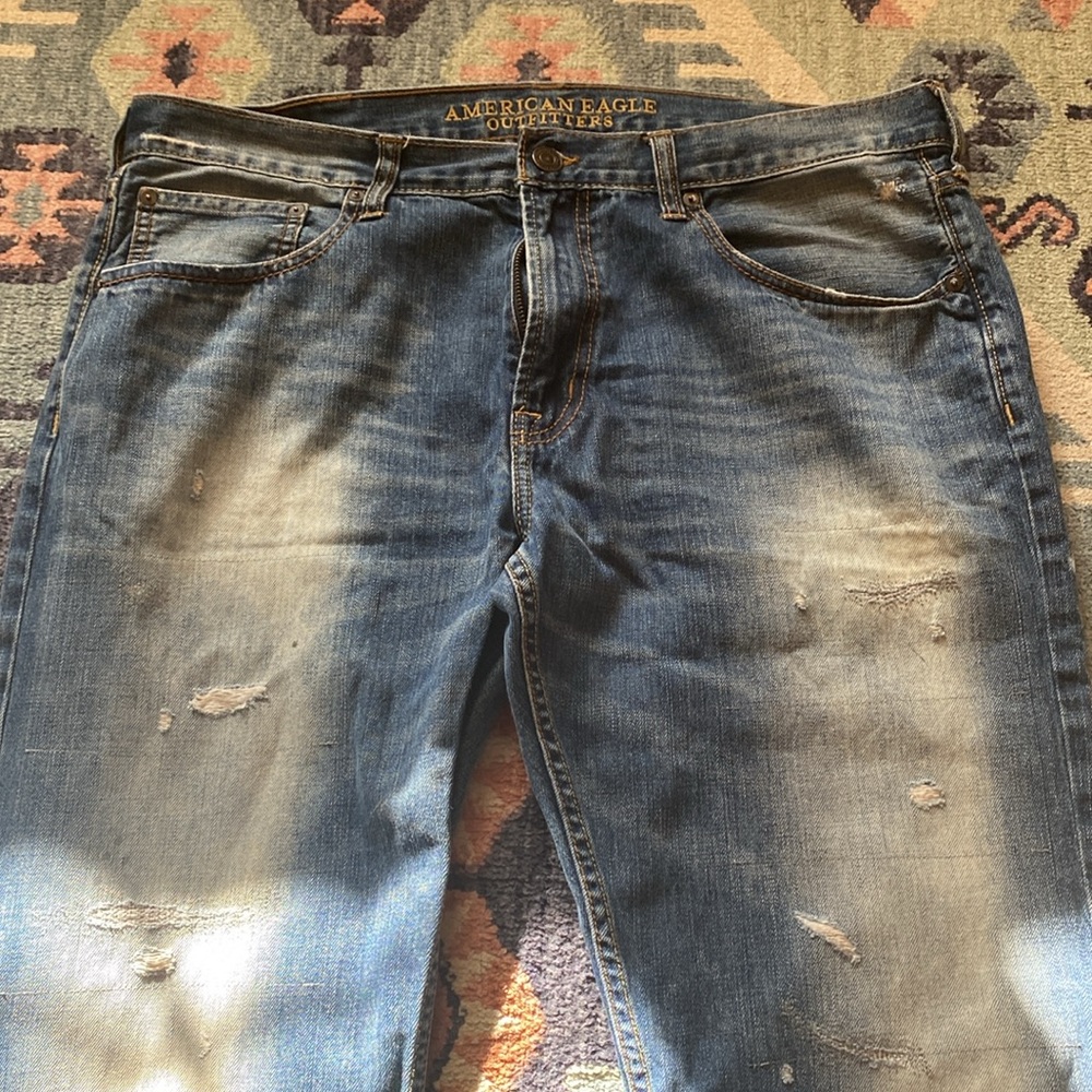 Men’s American Eagle Vintage Collection Distressed Jeans 38 by 32 - Picture 2 of 4
